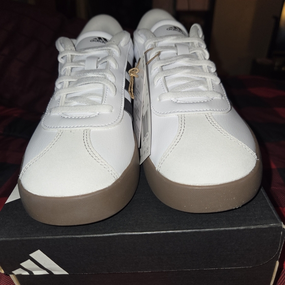 Adidas VL Court White and Black Sneakers Big Kids Size 6.5 - Picture 2 of 3